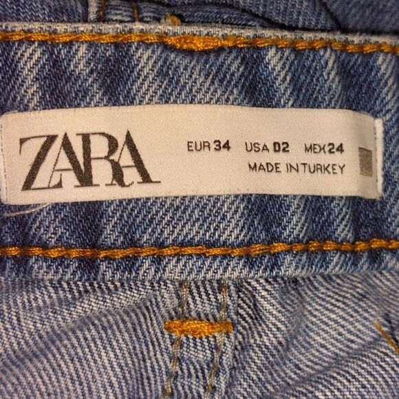 Zara Women's Frayed Hem High Rise Ripped Distressed Relaxed Ankle Jeans 2 EUC - Picture 9 of 10